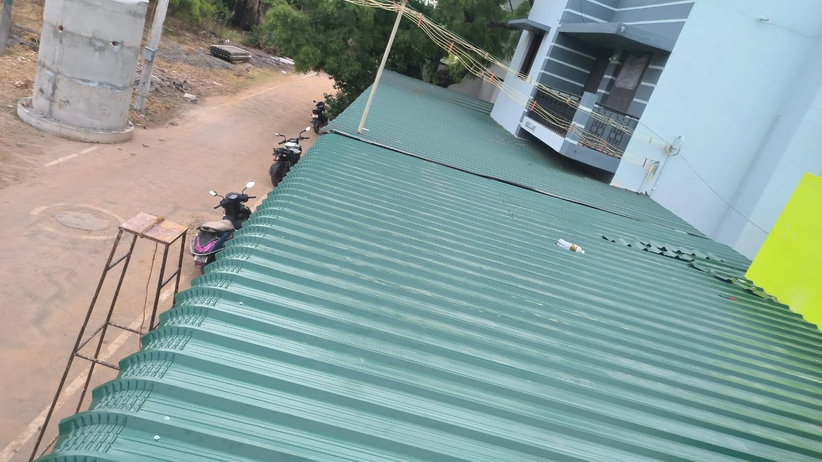 Green roof installation. Global Engineering project photograph